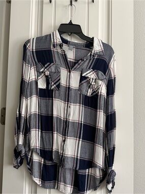 Charlotte Russe Navy, White & Burgundy Plaid Button-Up